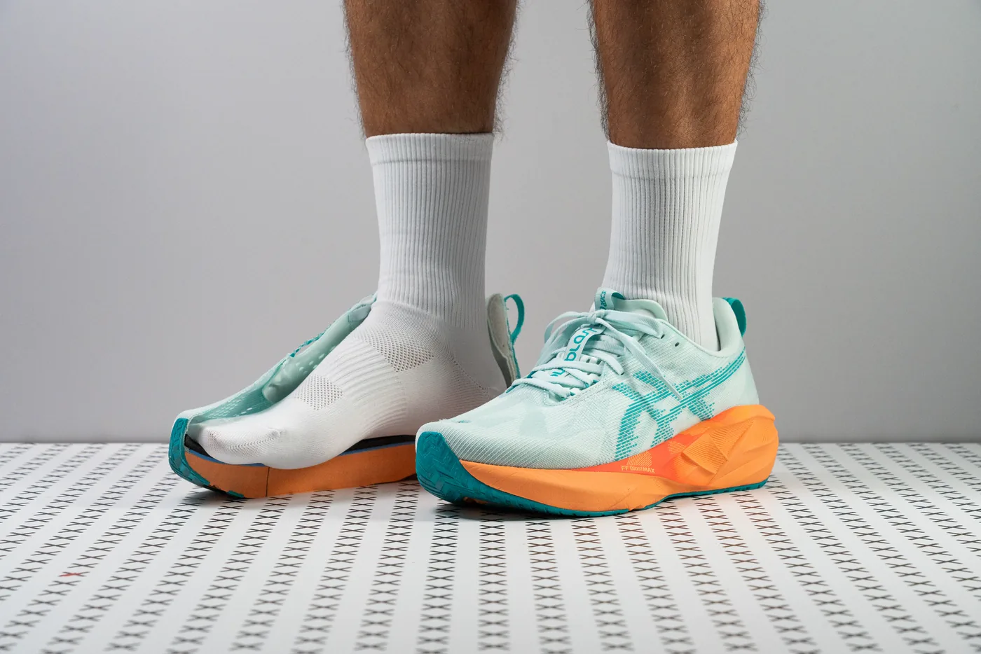 ASICS Novablast 5 hardloopschoen voor beginners die ook wat extra bounce willen